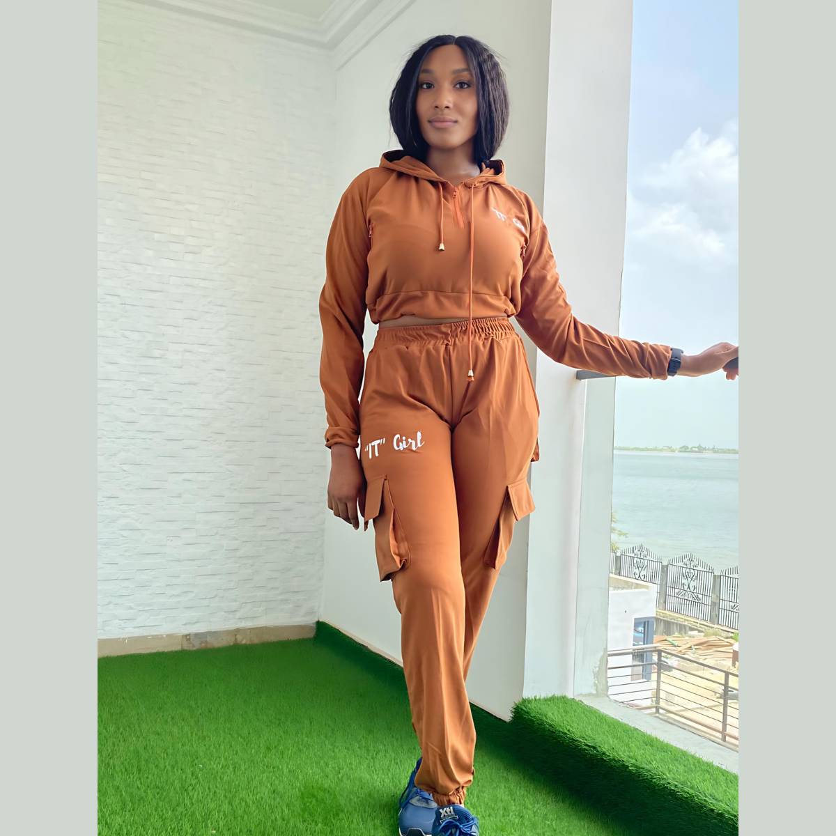Brown ''IT Girl'' Hoodies Set
